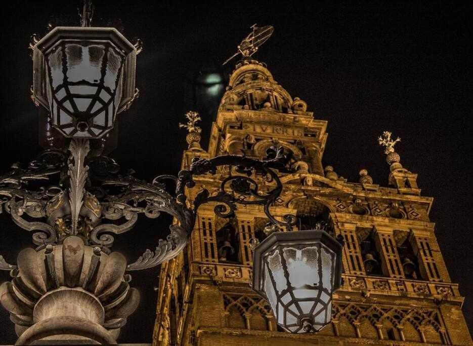 Casa Con Piscina Junto Catedral De Sevilla ภายนอก รูปภาพ