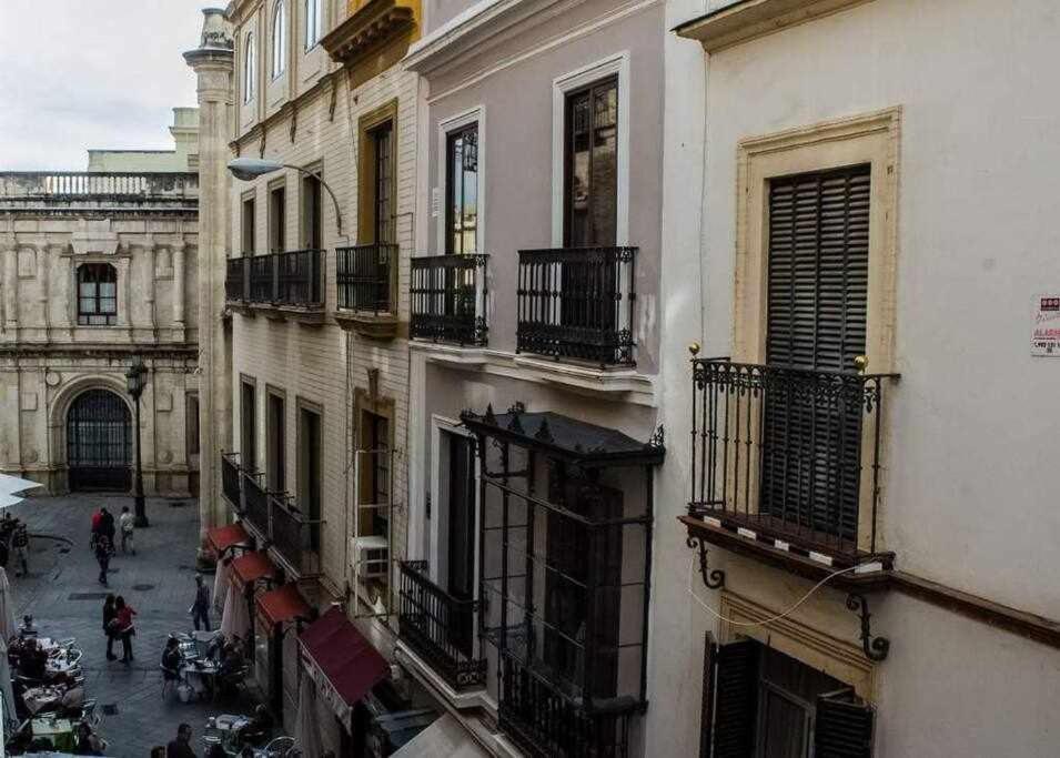 Casa Con Piscina Junto Catedral De Sevilla ภายนอก รูปภาพ